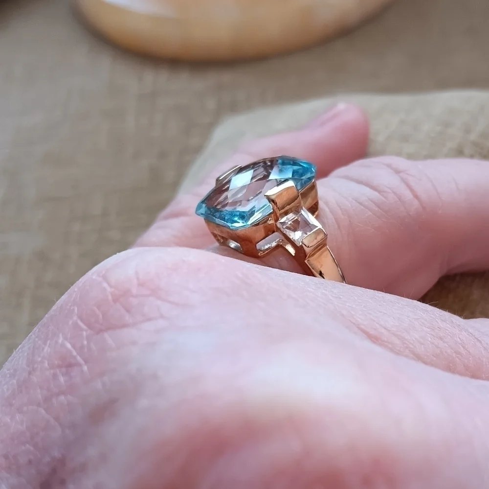 Gold Tone over Sterling Silver Set Blue Multi-faceted Center Rhinestone Ring